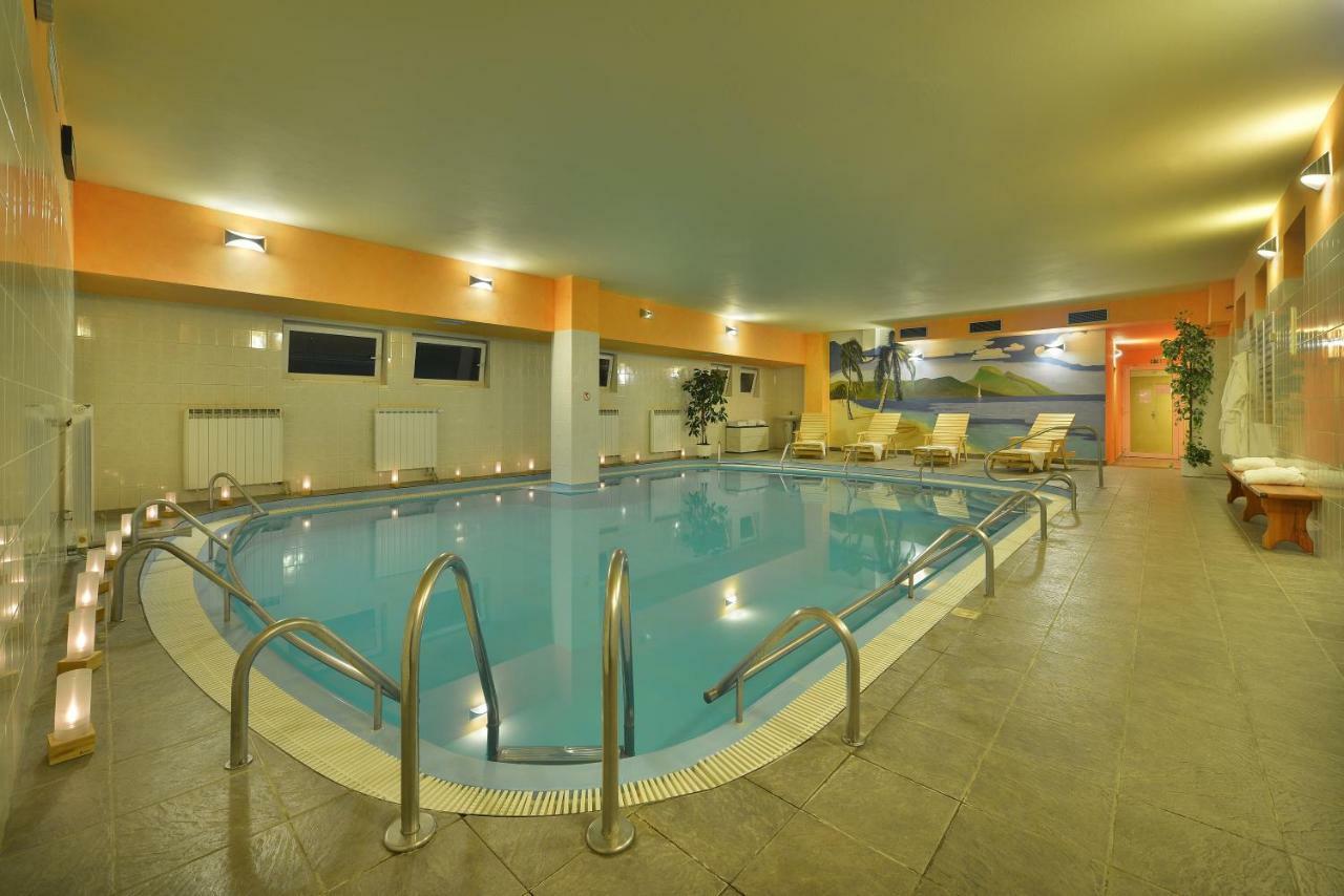 Garni Hotel Pyramida Хеб Экстерьер фото